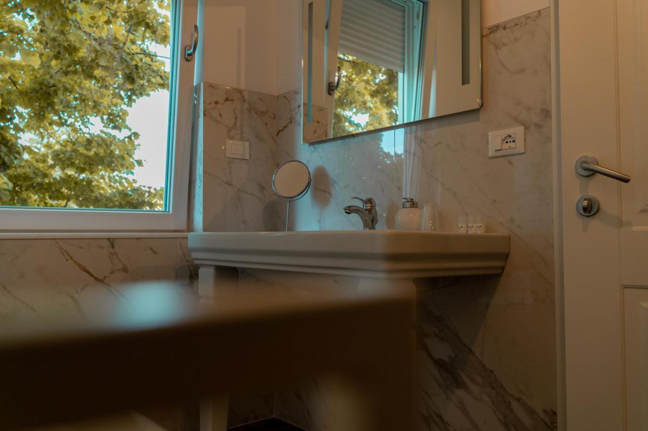 Locanda Gaudemus Boutique Hotel (Adults Only) Sistiana Buitenkant foto