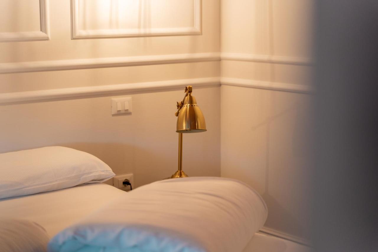 Locanda Gaudemus Boutique Hotel (Adults Only) Sistiana Buitenkant foto
